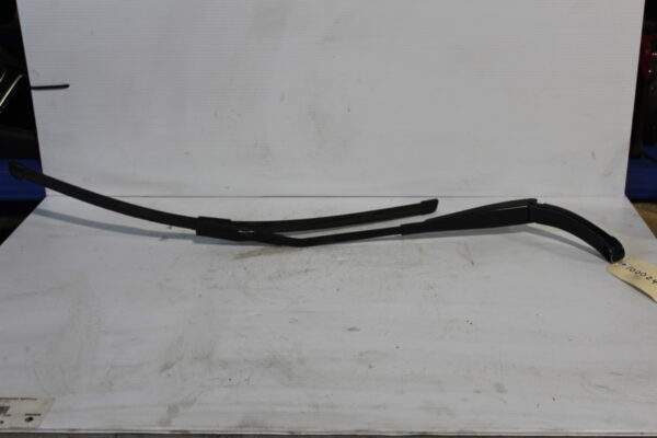 Audi 8V A3 S3 RS3 Front Right Wiper Arm 8V2 955 408 B