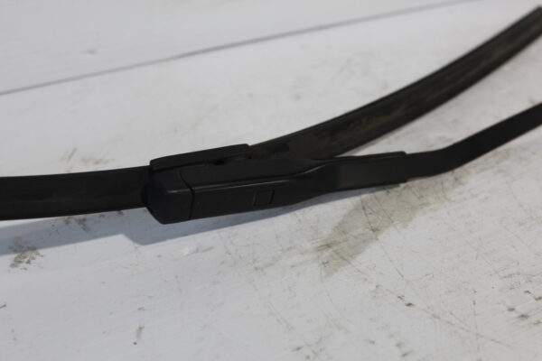 Audi 8V A3 S3 RS3 Front Right Wiper Arm 8V2 955 408 B