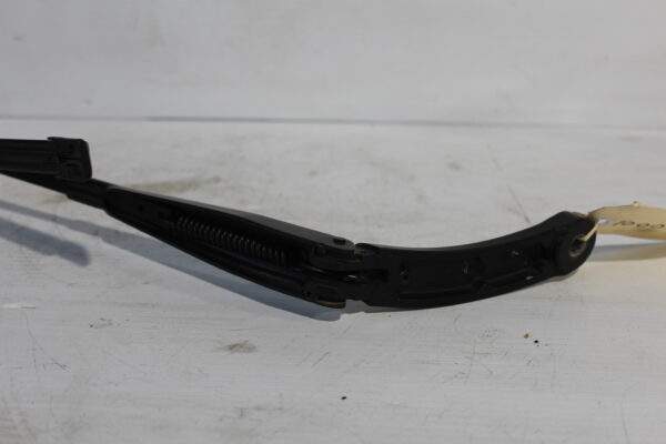 Audi 8V A3 S3 RS3 Front Right Wiper Arm 8V2 955 408 B