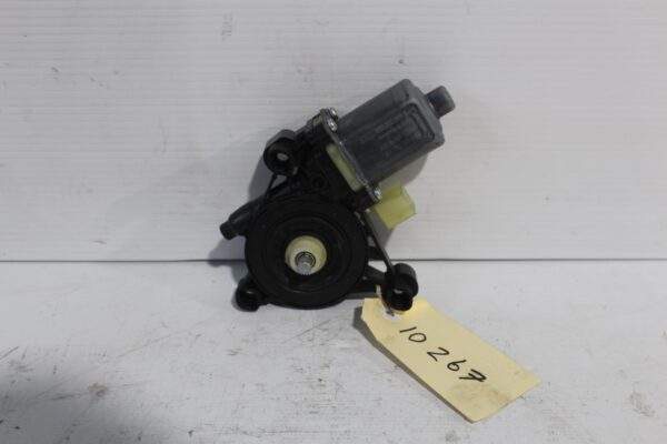 Audi Volkswagen Window Motor Regulator 5Q0959801 B