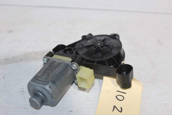 Audi Volkswagen Window Motor Regulator 5Q0959801 B