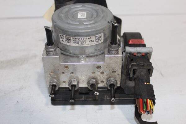 Audi A3 S3 / Volkswagen Golf Mk7 ABS Pump Unit Module 3Q0 907 379 AA