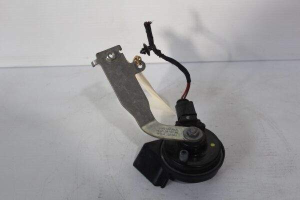 Audi 8V A3 S3 Horn with Bracket 8V0 951 230 D, 5Q0 951 221 F