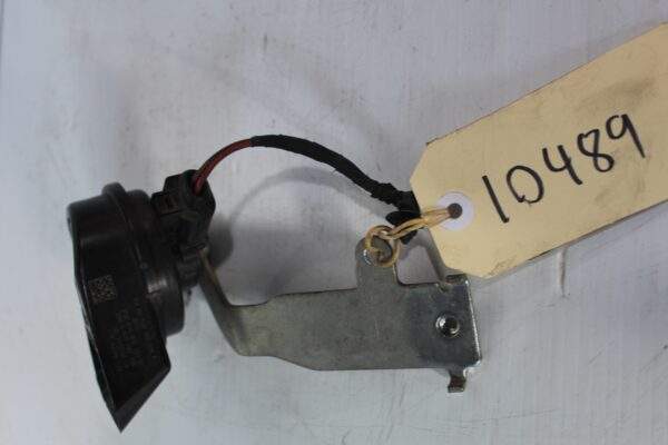 Audi 8V A3 S3 Horn with Bracket 8V0 951 230 D, 5Q0 951 221 F