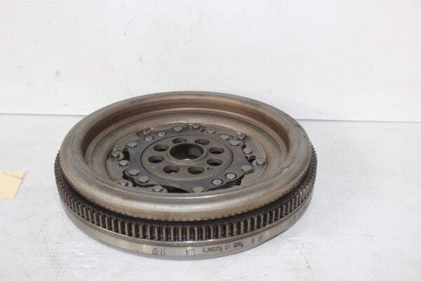 Audi 8V S3 8S tt / Volkswagen MK7 Golf Dual Mass Flywheel 06K 105 266 A