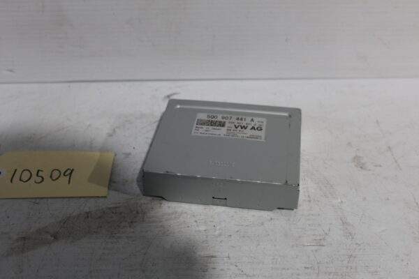 Audi 8V A3 S3 / Volkswagen Mk7 Golf Rear View Camera Control Module 5Q0 907 441A
