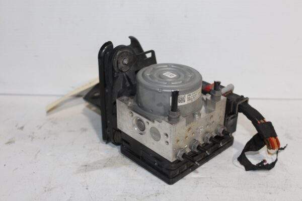 Audi A3 S3 / Volkswagen Golf Mk7 ABS Pump Unit Module 3Q0 907 379 F