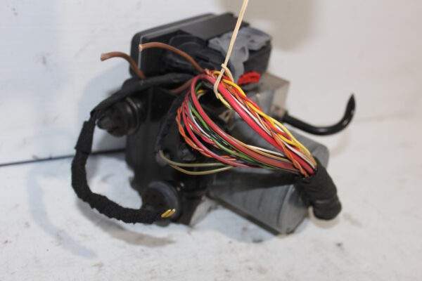 Audi 8R Q5 SQ5 ABS Control Unit Pump Module 8R0 907 379 AP