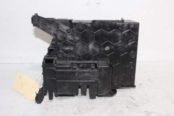 Audi 8V A3 S3 RS3 Control Unit Retainer 8V5 907 471
