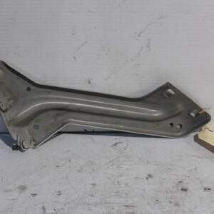 Audi 8R Q5 SQ5 Left Passenger Guard Fender Bracket 8R0 821 135