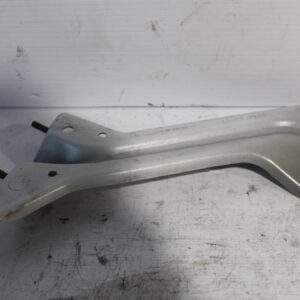 Audi 8R Q5 SQ5 Left Passenger Guard Fender Bracket 8R0 821 135 - Image 4