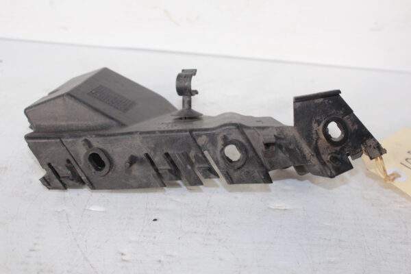 Audi 8R Q5 SQ5 Front Bumper Left Mounting Guide Support 8R0 807 283 C