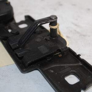 Audi 8R Q5 SQ5 Boot Tailgate Lock Striker Plate 4F9 827 383 G - Image 8