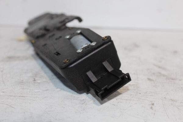 Audi 8R Q5 SQ5 Boot Tailgate Lock Striker Plate 4F9 827 383 G