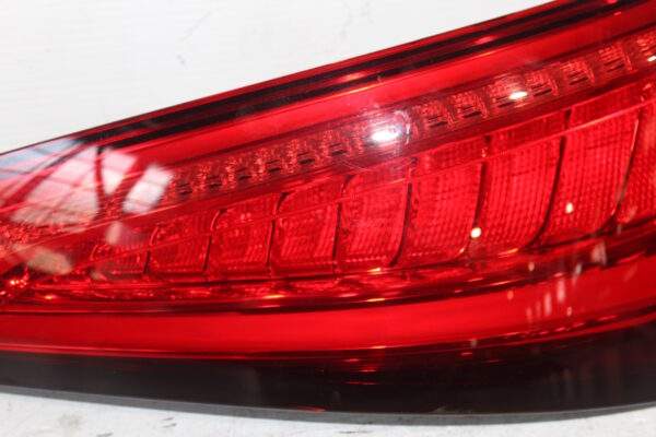 Audi 8R Q5 SQ5 Rear Right Driver Tail Light Lamp LED 8R0 945 094 C
