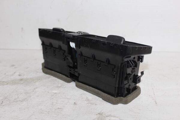 Audi 8R Q5 SQ5 Centre Dashboard Air Vent 8R2 820 951 G