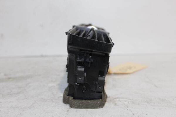 Audi 8R Q5 SQ5 Centre Dashboard Air Vent 8R2 820 951 G