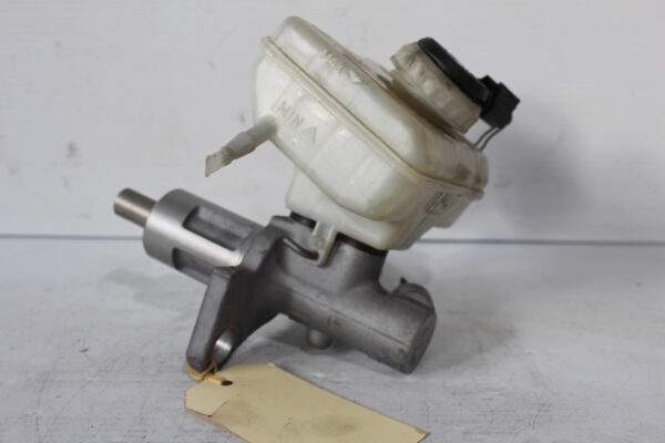 Audi 8T 8F A5 Brake Master Cylinder 8K0 611 301 A