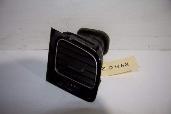 Volkswagen Golf Mk7 Dashboard Air Vent Gloss Black 5G2819742, 5G2819248