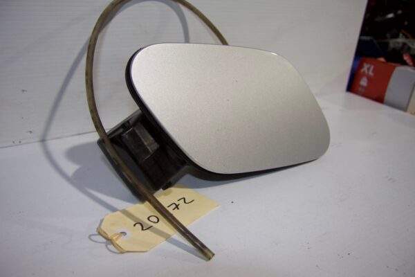 Volkswagen Mk7 Golf Fuel Filler Flap Assembly SILVER 5G0 809 857