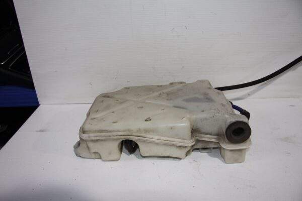 Volkswagen Golf Mk7 Washer Tanks Reservoir with 1 pump 5Q0 955 449 BL
