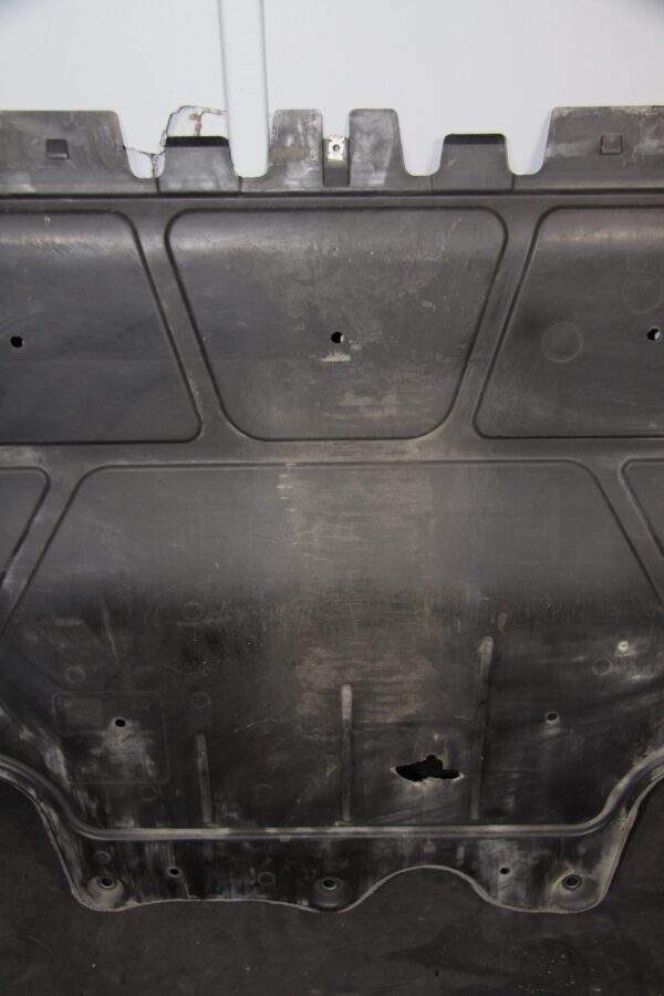 Volkswagen Golf Mk7 Engine Splash Shield Under Tray 5Q0 825 236
