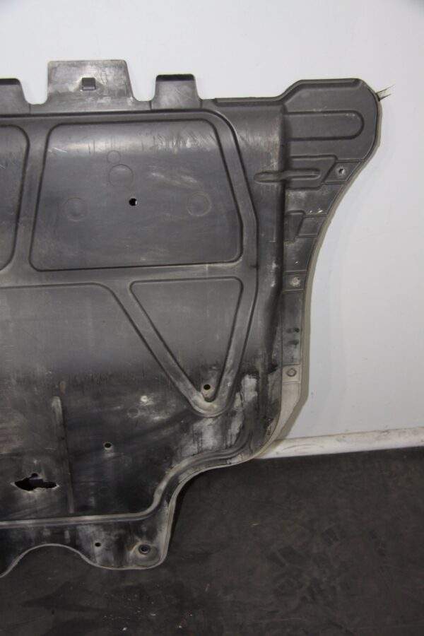 Volkswagen Golf Mk7 Engine Splash Shield Under Tray 5Q0 825 236