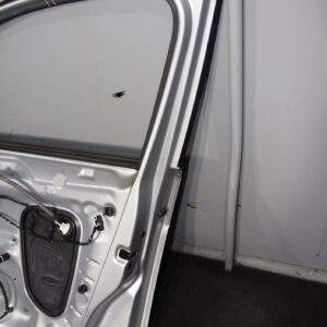 Volkswagen Golf MK7 Front Right Drivers Side Door Shell 5G4831056 - Image 5