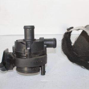 Audi 8V A3 S3 / Volkswagen Mk7 Golf Auxillary Coolant Water Pump 5Q0 965 567 H - Image 4