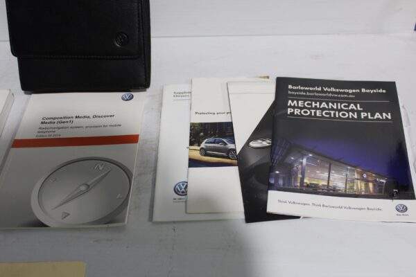 Volkswagen Golf Mk7 R Owners Service Books with Pouch