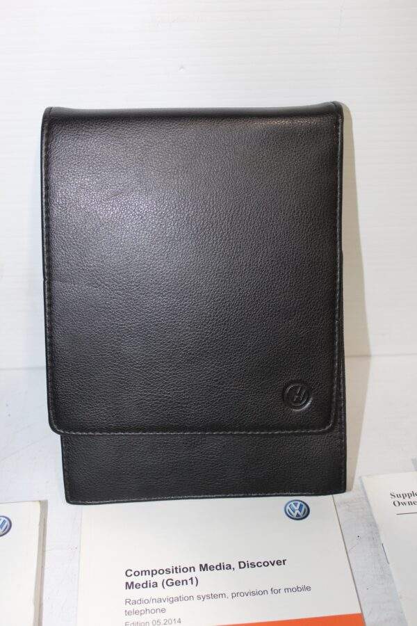 Volkswagen Golf Mk7 R Owners Service Books with Pouch