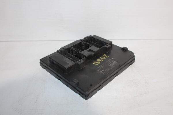 Audi 8V A3 S3 / Volkswagen Golf GTi R Body Control Module BCM 5Q0 937 084 AJ