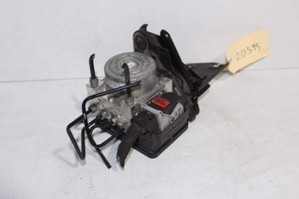 Volkswagen Golf Mk7 R ABS Pump 5Q0 907 379 L