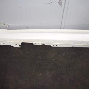 BMW F80 M3 Passenger Left LH Side skirt Sill Mould White - Image 9