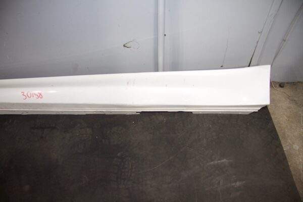 BMW F80 M3 Passenger Left LH Side skirt Sill Mould White