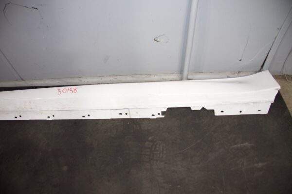 BMW F80 M3 Passenger Left LH Side skirt Sill Mould White
