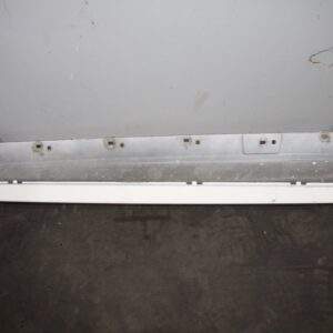 BMW F80 M3 Passenger Left LH Side skirt Sill Mould White - Image 4