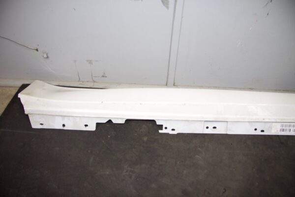 BMW F80 M3 Driver Right RH Side skirt Sill Mould White