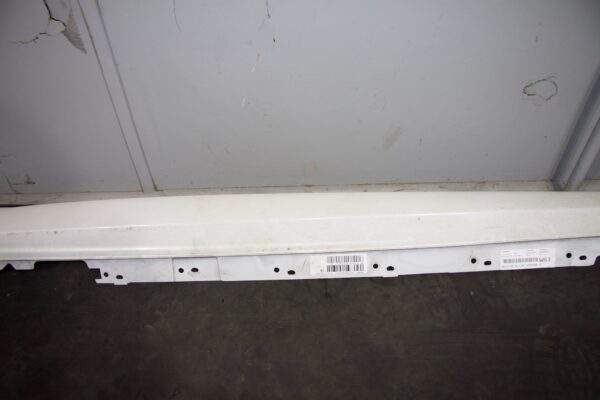 BMW F80 M3 Driver Right RH Side skirt Sill Mould White