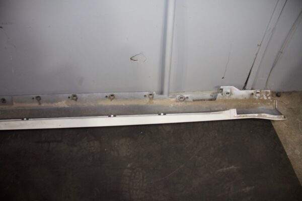 BMW F80 M3 Driver Right RH Side skirt Sill Mould White