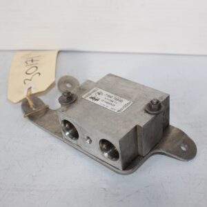 BMW F80 F82 M3 M4 Transmission Gearbox Cooler Thermostat 7592723 - Image 4