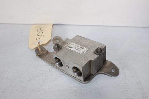BMW F80 F82 M3 M4 Transmission Gearbox Cooler Thermostat 7592723
