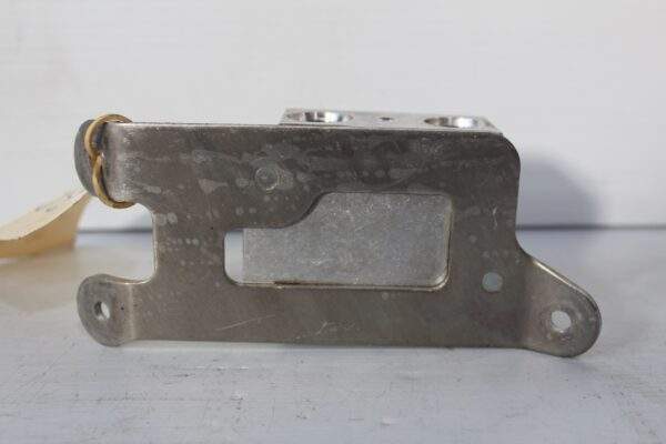 BMW F80 F82 M3 M4 Transmission Gearbox Cooler Thermostat 7592723