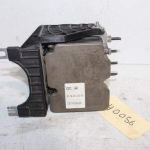 Mercedes Benz W176 W117 A CLA Class ABS Module Pump Unit A1764310200