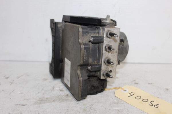 Mercedes Benz W176 W117 A CLA Class ABS Module Pump Unit A1764310200