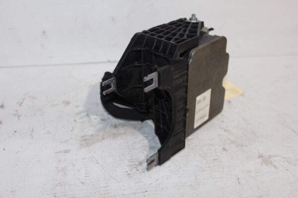Mercedes Benz W176 W117 A CLA Class ABS Module Pump Unit A1764310200