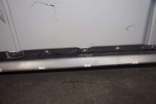 Mercedes Benz W176 W117 A CLA Class AMG Right Driver Side Skirt Mould Silver