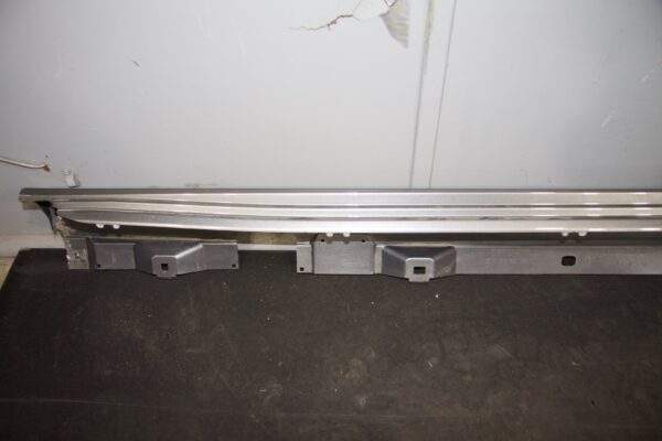 Mercedes Benz W176 W117 A CLA Class AMG Left Passenger Side Skirt Mould Silver