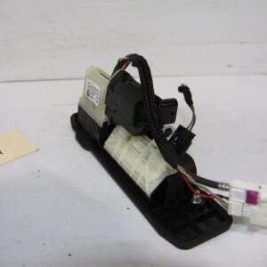 Mercedes Benz C Class Rear View Camera and Boot Lid Trunk Switch A1667600993 - Image 3