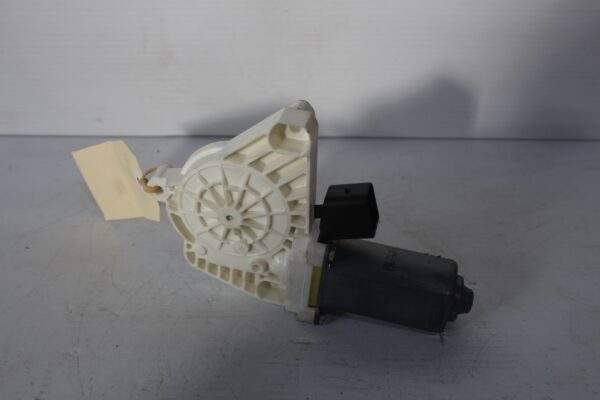 Mercedes Benz W117 CLA Class Window Motor Regulator A55383-110